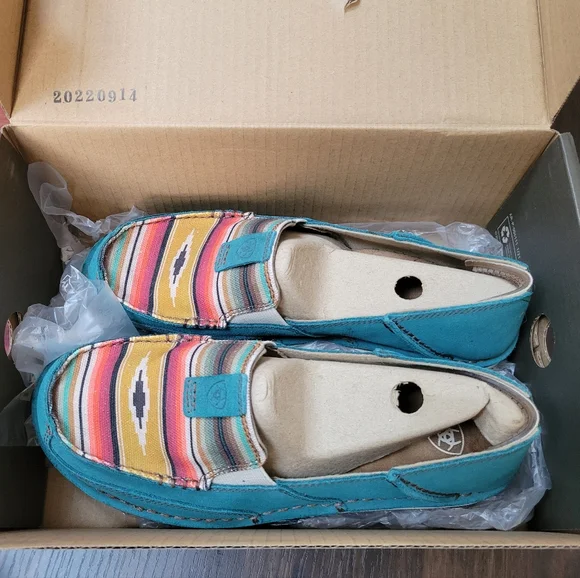 NWB Ariat Cruiser Teal Southwestern Aztec Canvas Slip On Women's Size 9 Boho - Picture 3 of 5